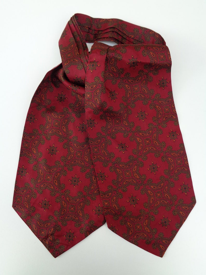Dandy Peacock Victorian Steampunk Vintage 1960/'s Red Pattern Ascot Cravat