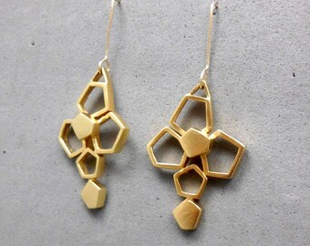 Extra Long Dangle Earrings, 6 Gold Pentagons Welded into a Geometric  Flower, with Golf Filled Wire, Trendy, Boho, Urban, for Bold Woman