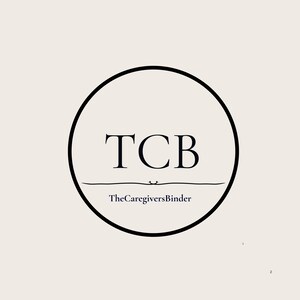 Puede incluir: Un dise&ntilde;o de logotipo circular sobre un fondo beige claro que presenta el texto negro TCB en una fuente serif. Debajo de las letras hay una l&iacute;nea horizontal delgada con un peque&ntilde;o acento curvo, seguido del texto TheCaregiversBinder en negro.