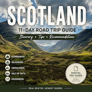 Può includere: Una guida di viaggio digitale in PDF per la Scozia con un itinerario di 11 giorni, consigli e raccomandazioni. La copertina mostra un paesaggio di montagne e valli verdi con testo che elenca Edimburgo, Glasgow, Highlands, Isola di Skye e Inverness.