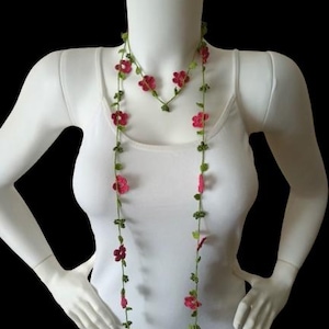 Crochet floral necklace, flower necklace, charm necklace, christmas gift, gift for her