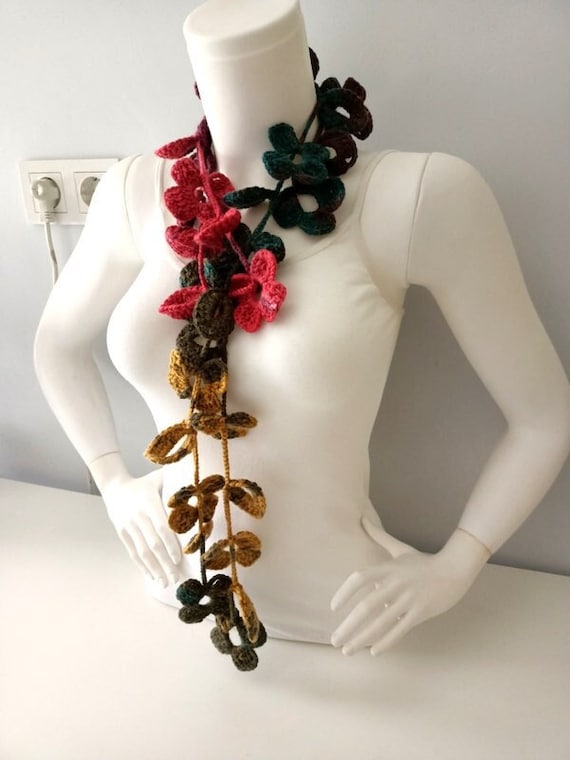 Handmade crochet flower neckwarmer, autumn scarf, fall fashion women scarves, christmas gifts, Birthday gift idea, gift for mom