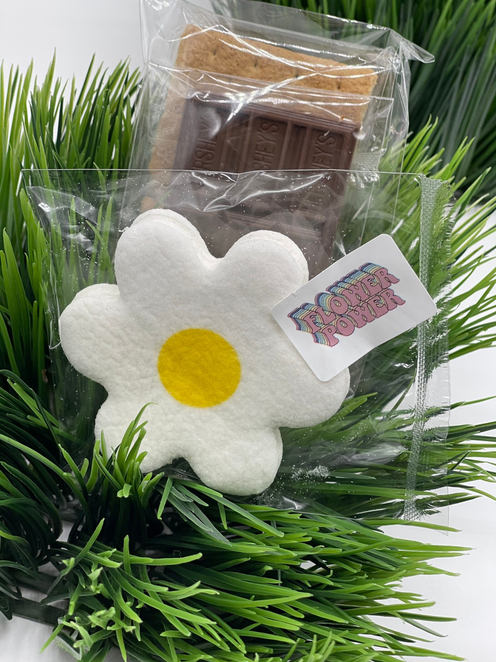 Daisy Party Favor. Smores Kit . Flower Favors . 70s Party Etsy