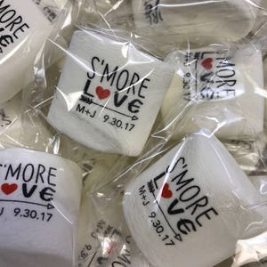 Smore Love Favors. Custom Marshmallows. Smore Bar| Fall Wedding | Outdoor Wedding | Bonfire | Firepit Gift | Glamping | Fun Guest Favors |