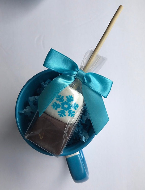 Frozen Hot Chocolate Stick Favor. Snowflake. Winter Party Favors.  Marshmallows. Hot Chocolate Spoon. Hot Cocoa Bar. Christmas Gift Stirrer