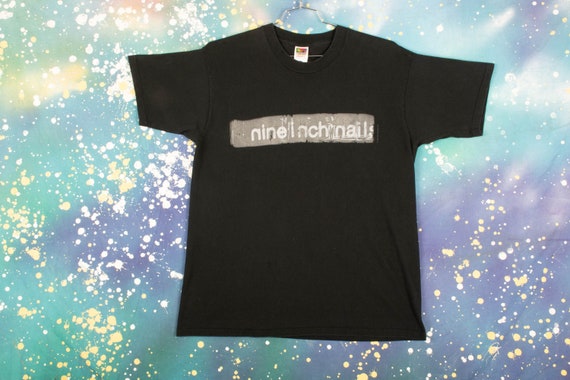 Nine Inch Nails T-shirt Size XL - Etsy 可愛い通販サイト Nine Inch Nails Tシャツ Tシャツ/カットソー(半袖/袖なし)