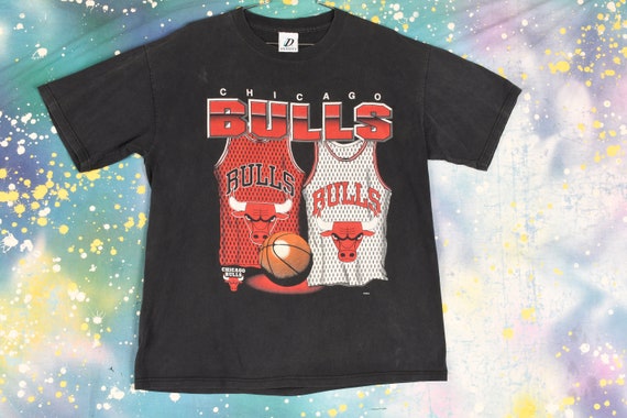 vintage 90s CHICAGO BULLS T Shirt