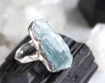 aquamarine ring, silver ring, statement ring, recycled silver, hand carved ring, gifts for her, cocktail ring, aquamarine, march birthstone