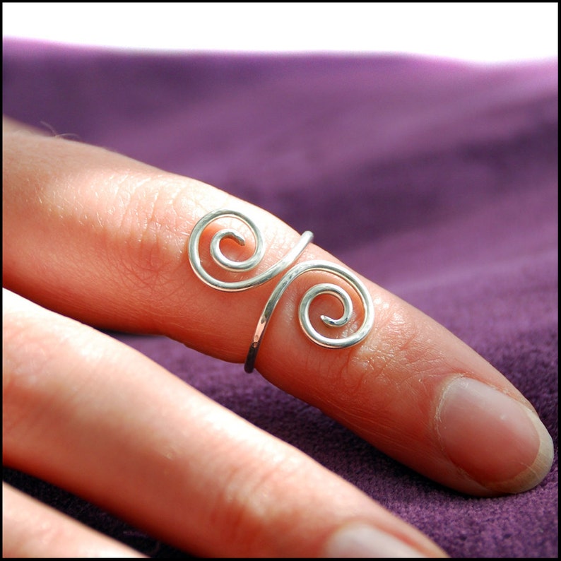 Double Swirl Silver Finger Adornment image 2