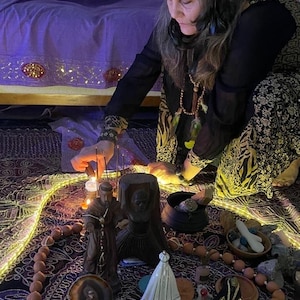 Djupgående tarotläsning, psykisk orakelläsning samma dag, djup relations- och karriäranalys, detaljerad PDF, andlig vägledning, VeloraOracle