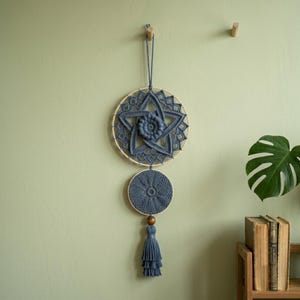 Gehaakt mandala-patroon aan de muur, stermandala decor, boho ring muur hangend, geometrische gehaakte muurkunst.