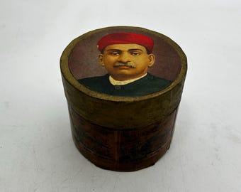 Vintage Round Box with Lid and Portrait, Chika Ltd, Bombay, Made in India, 3 Inches, Paper Mache, Vanity, Bathroom, Bedroom Storage, Gift