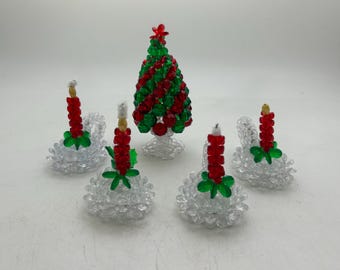 ヴィンテージの赤い黄麻布のクリスマス カードまたはレター ホルダー