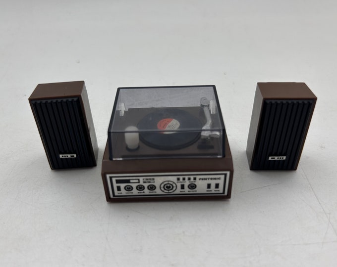 Vintage Plastic Wind-up Dollhouse Stereo and Speakers, Pentonic, Record ...