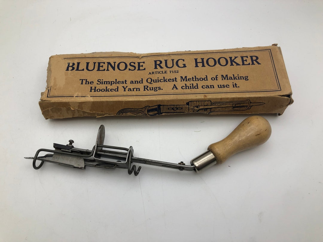 Vintage Bluenose Rug Hooker, 7152, With Original Packaging for Rug