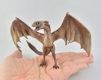 Realistic Baby Dragon Replica Figurine - Cream and Gold Miniature