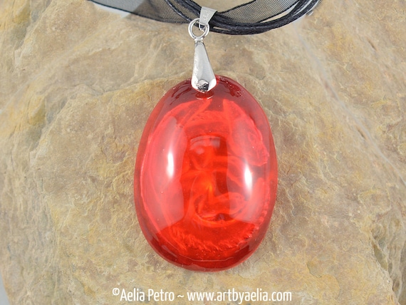 Dragon glass hotsell necklace