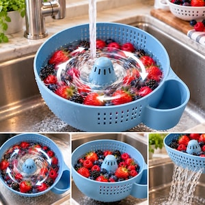 Könnte beinhalten: Ein hellblaues Kunststoff-Sieb mit einem zentralen Abflusskegel und einem seitlichen Griff, gefüllt mit frischen Erdbeeren und Blaubeeren, die unter fließendem Wasser abgespült werden. Die Schüssel hat perforierte Seiten zum Ablaufen.