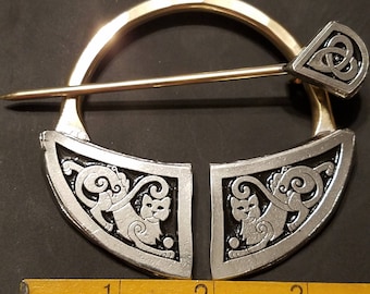 Extra Large Penannular With Celtic Cats
