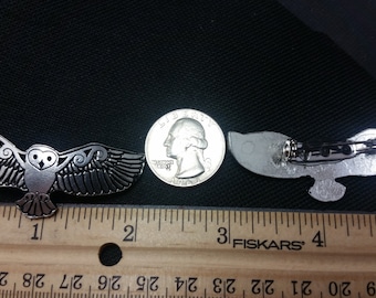 Celtic Single Flying Owl  Pewter Pin