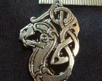 Pewter Single Celtic Otter Pin
