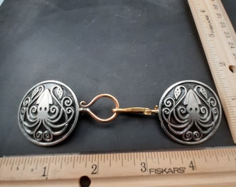 Medium Squid Pewter Cloak Clasp