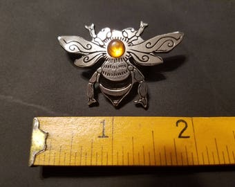 Celtic Bee With Stone ( Amber )