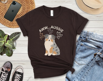¡Ay, qué lindo! Camiseta con perro pastor australiano / Ilustración de corazones dibujados a mano.