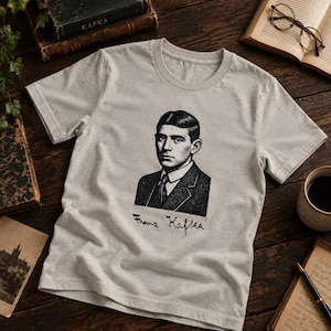 Franz Kafka linoleumsnitt porträtt T-shirt, litterär gåva för författare, existentialistisk bomullstopp