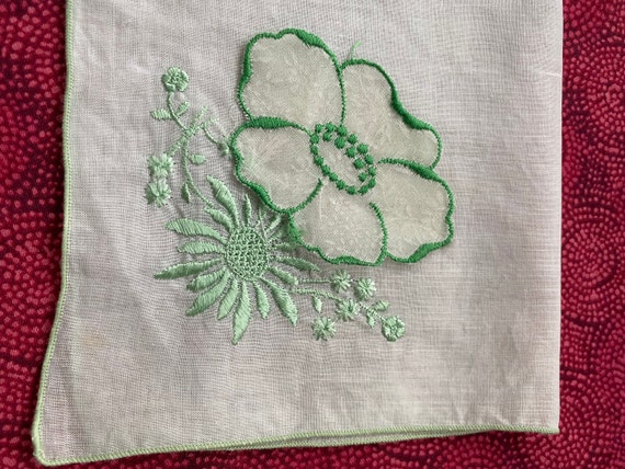 Beautiful Vintage White Cotton Hankerchief with A… - image 2