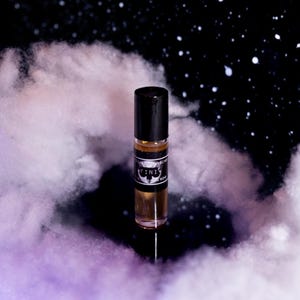 FINI | Black Pepper, Orange, Tonka, Clove, Amber, Vanilla, Patchouli, & Bergamot Perfume Oil Blend | Cruelty Free/Vegan Fragrance Roll-On