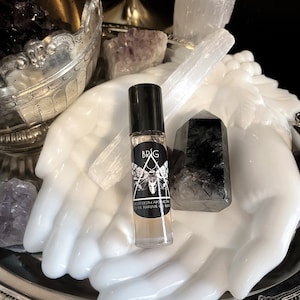 BRÍG Spiced Honey & Tonka Bean Perfume Oil, Cottagecore Witchy Gifts, Mysterious Dark Academia Gothic Fragrance, Luxury Occult Imbolc Gift image 2