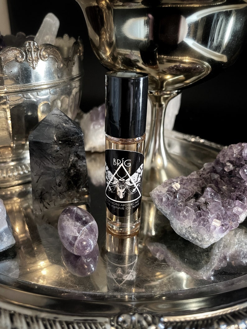 BRÍG Spiced Honey & Tonka Bean Perfume Oil, Cottagecore Witchy Gifts, Mysterious Dark Academia Gothic Fragrance, Luxury Occult Imbolc Gift image 1