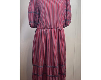Vtg 70s Sears Dress Large Red Gray Stripe Knee Length Puff Short Sleeve Cottage