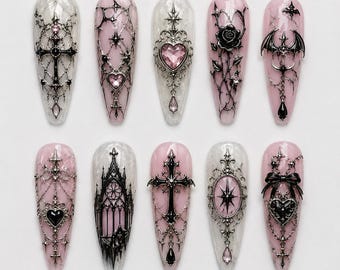 Uñas postizas rosa estilo gótico, uñas postizas Coquette Goth, diseño de uñas con dije de corazón y cruz, uñas de lujo reutilizables hechas a mano.