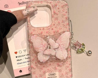 Capa MagSafe para iPhone com Borboleta Rosa, Glitter Transparente e Resistente a Impactos com Pingente de Rosa e Sino para iPhone 16/15/14/13 Pro Max