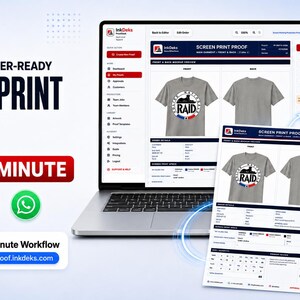 以下が含まれることがあります： InkDeks ProofDeskソフトウェアのインターフェースを表示するノートパソコン。グレーのTシャツのモックアップと円形のロゴが特徴です。画面には「CREATE A CUSTOMER-READY SCREEN PRINT PROOF IN JUST 1 MINUTE」というテキストが表示されています。