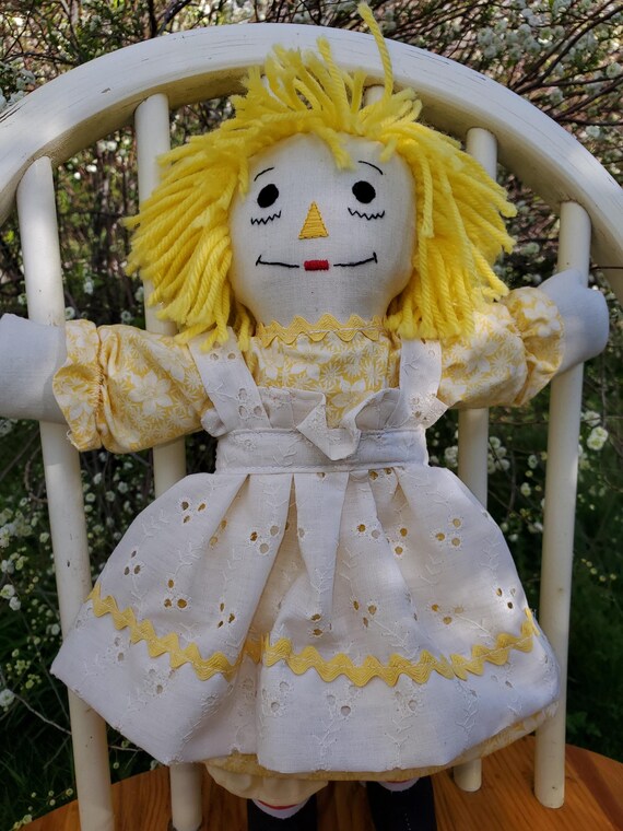 15 Inch Raggedy Ann Cloth Doll in Yellow Floral Dress and  display picture 1