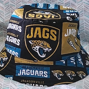 Reversible Jaguars Bucket Hat
