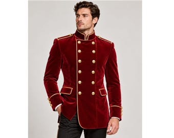 Luxuriöser roter Samt-Frack im Militärstil für Herren | Blazer im Stil der Royal Band Uniform mit goldenen Knöpfen, formeller Offiziersmantel im Vintage-Stil