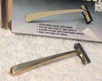 Gillette Trac II Men's Brass Handle Cartridge Razor, Gold/Black, 2-Blade