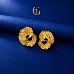 Vintage Gold Flower Stud Earrings, Sculptural Gold Earrings, Floral Statement Jewelry, Gift for Her