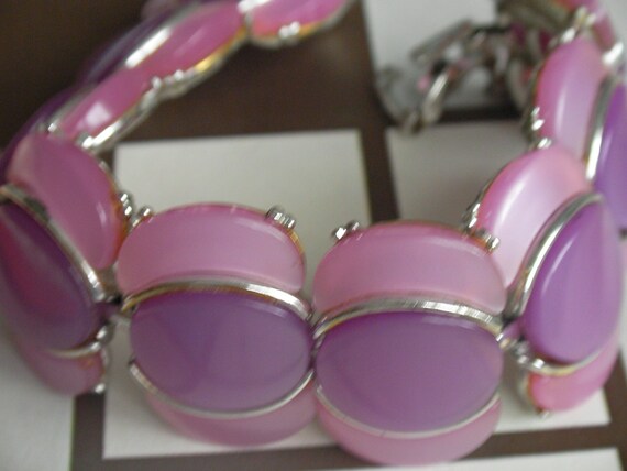 1960s Mod Moonstone Purple & Pink Lucite Bracelet… - image 3