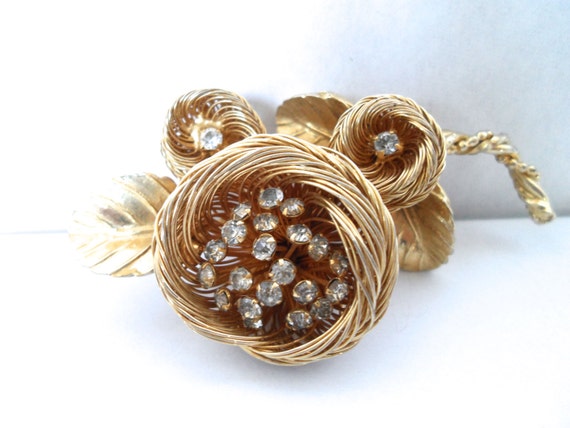 Vintage Bird's Nest Flower Brooch with Rhinestone… - image 2