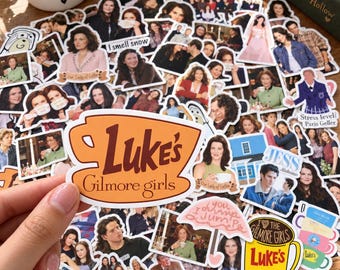 51 pegatinas de Gilmore Girls, paquete de pegatinas de vinilo PVC impermeables, calcomanías de la serie de televisión Stars Hollow para portátil, botella de agua, diario o regalo.