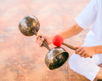 Handmade Double Chalice Singing Bowl: 7-Metal Chakra Healing - C & F Notes