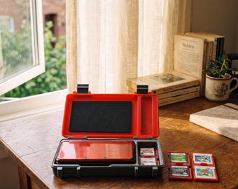 Nintendo 3DS DS Lite Travel Case Holds Seven Game Cartridges Retro Gamer Gift