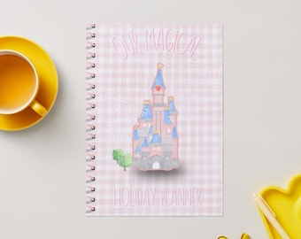 Planificador de vacaciones familiares al estilo Disney con listas de equipaje, reservas para cenas y página para preparar el pase de discapacidad. Precioso diseño en rosa pastel.
