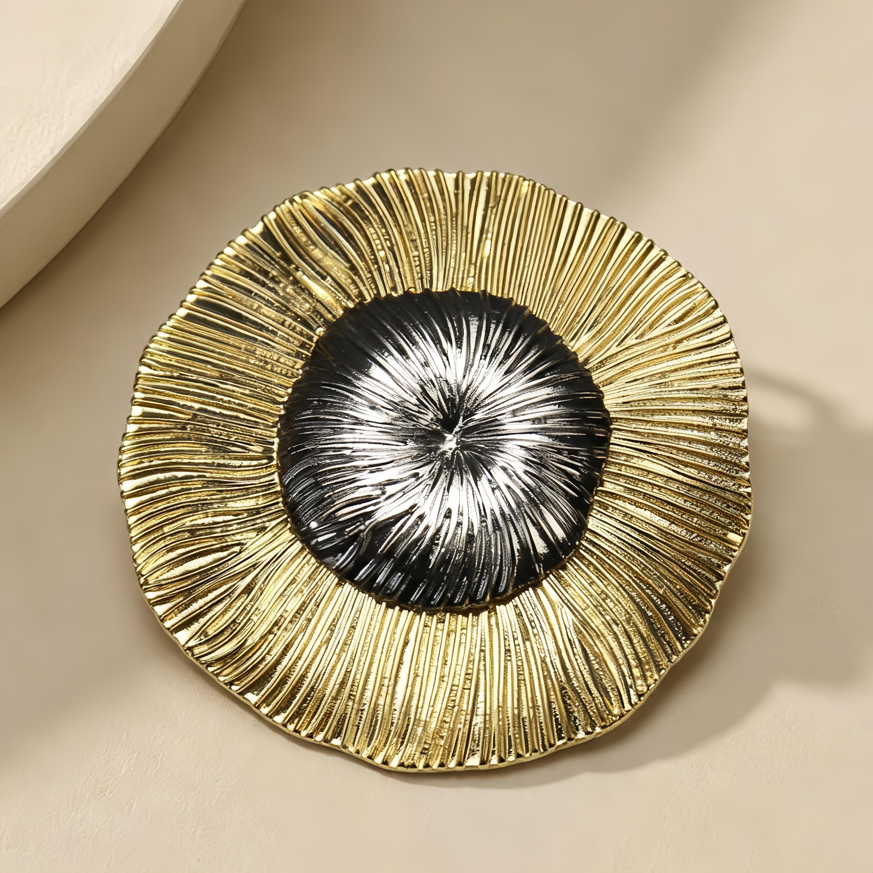 Prada pin brooch - Etsy 日本