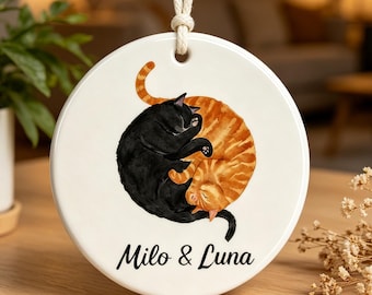 Enfeite de cerâmica personalizado com o nome do seu pet, lembrança memorial personalizada para gatos, enfeite Yin Yang com gato preto e gato laranja, presente para amante de animais de estimação